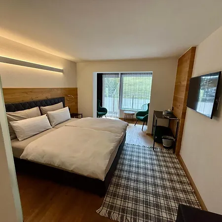 Black Summit Boutique מלון