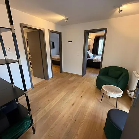 Black Summit Boutique