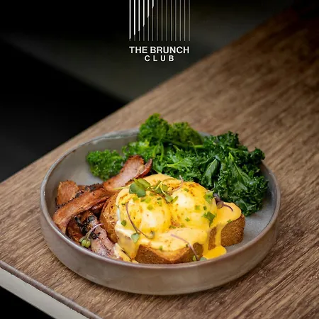 Black Summit Boutique 4*