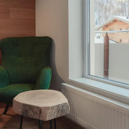 Black Summit Boutique Szálloda