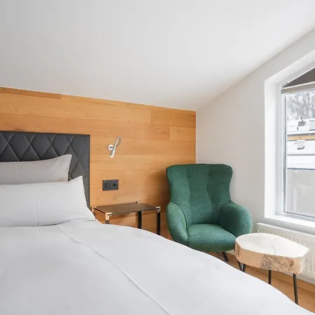 Ξενοδοχείο Black Summit Boutique 4*
