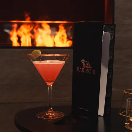 Black Summit Boutique