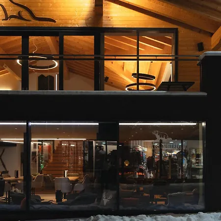 Black Summit Boutique