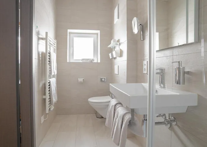 Black Summit Boutique