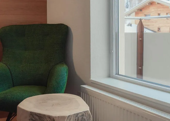 Black Summit Boutique Hotel