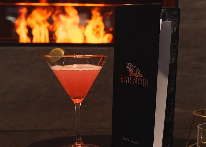 Black Summit Boutique