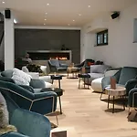 فندق Black Summit Boutique 4*