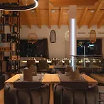 Black Summit Boutique 4* سامنون