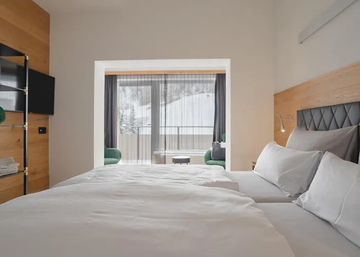 Black Summit Boutique Отель 4*