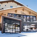 Hotel Black Summit Boutique 4*