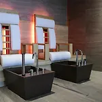 Black Summit Boutique Hotel